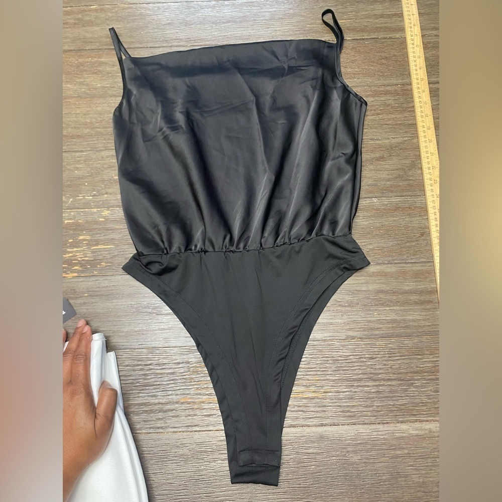 SHEIN Cowlneck Cami Bodysuit, Women’s Size Large.